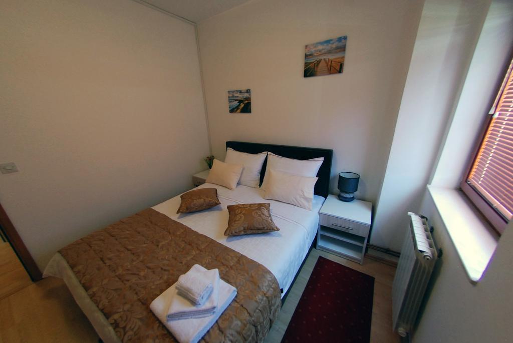Hotel Arizona Sarajevo Lukavica Eksteriør billede