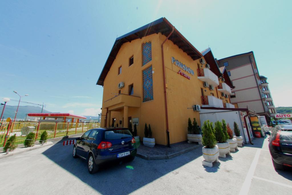 Hotel Arizona Sarajevo Lukavica Eksteriør billede