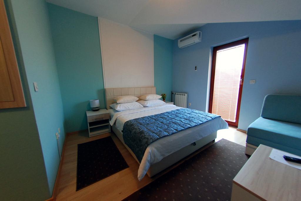 Hotel Arizona Sarajevo Lukavica Eksteriør billede