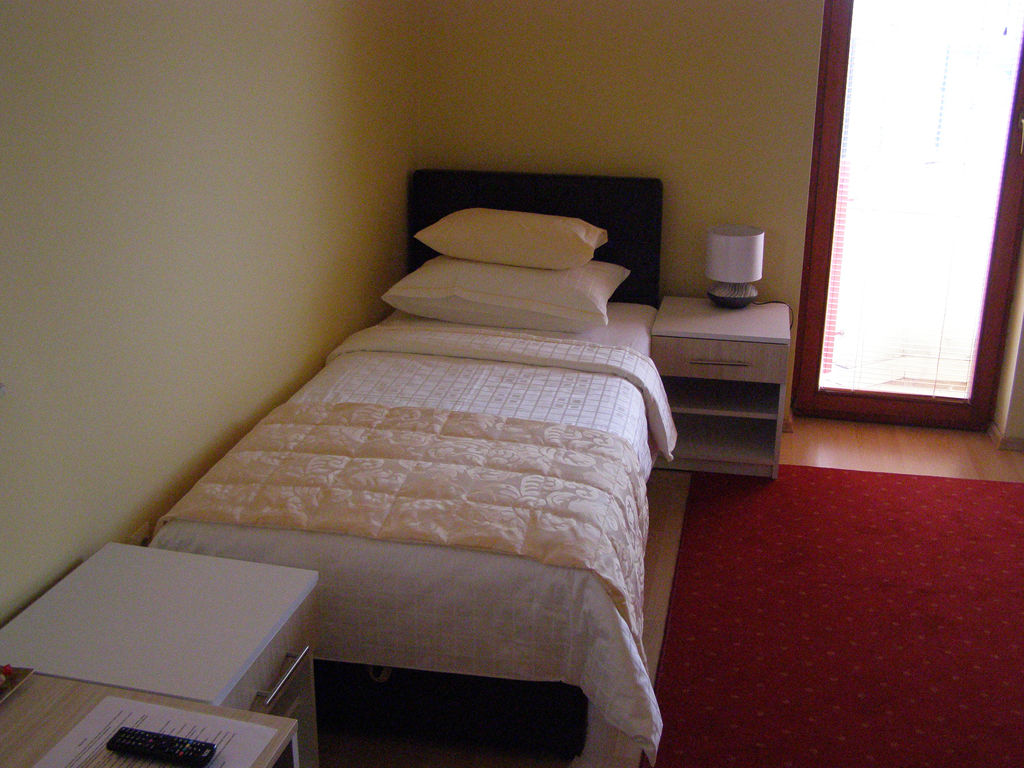 Hotel Arizona Sarajevo Lukavica Eksteriør billede